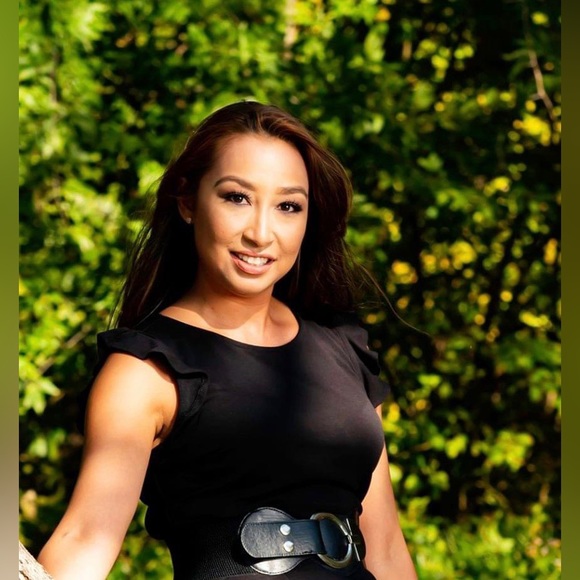 Meet your Posher, Jessica - Picture 1 of 1